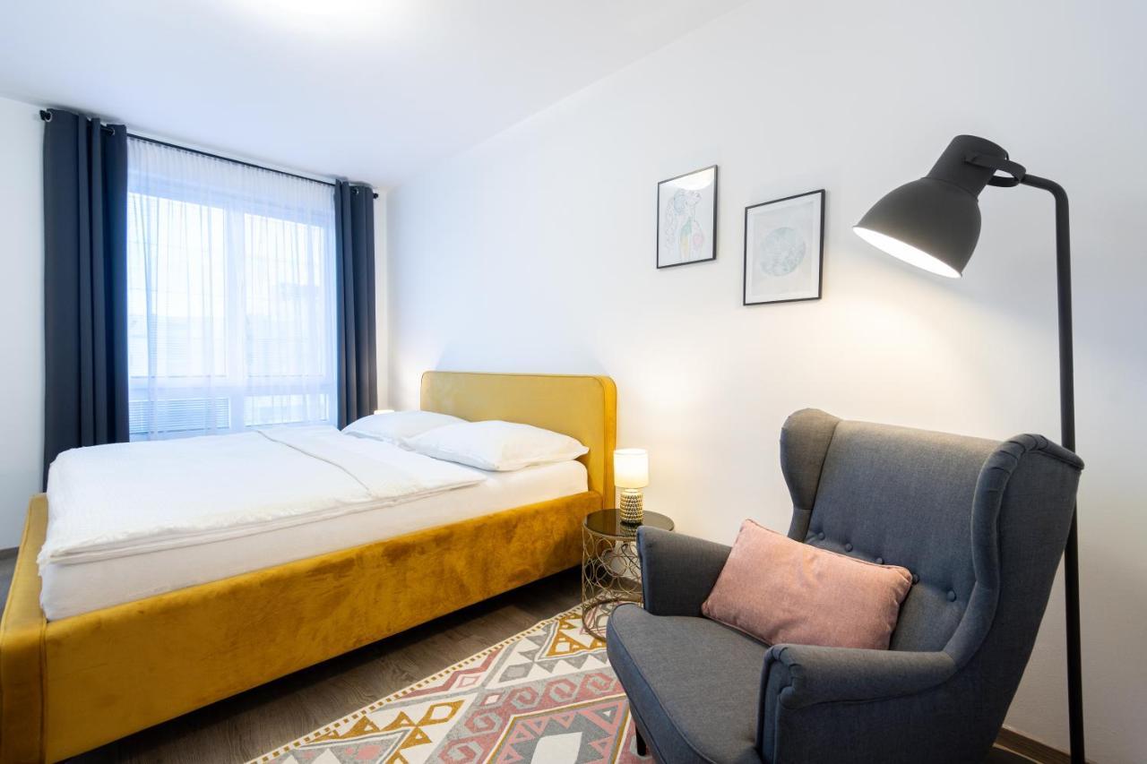 Nova Karolina Apartment Острава Екстер'єр фото